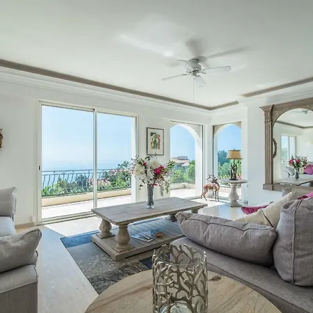 Villa Palm *