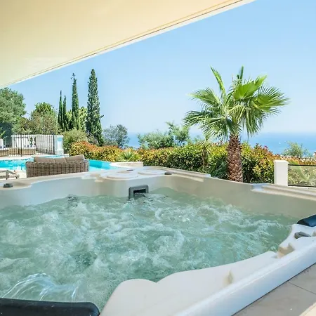 Palm Villa *